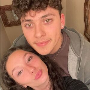 Meet your Posher, Daniela